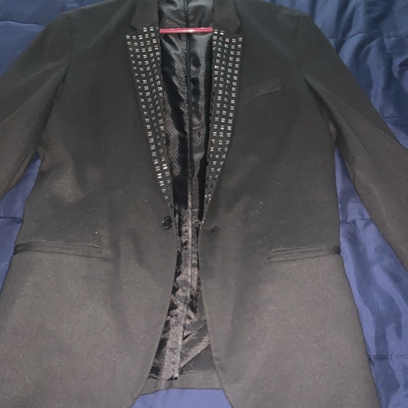 Men’s black blazer with studs. 40 LARGE - Picture 3 of 10